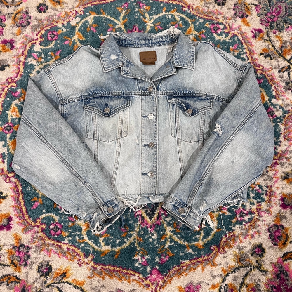 american eagle distressed jean jacket